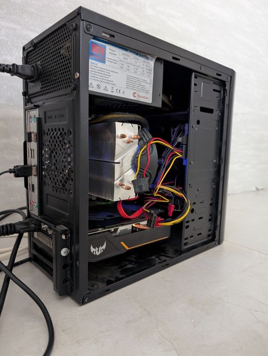 Ігровий ПК (GTX 1650 / 16GB) + Монітор LG 23" + Клавіатура