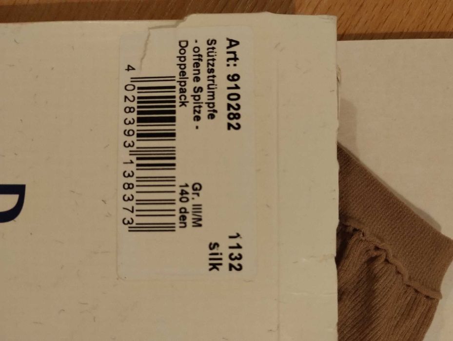 Podkolanówki profilaktyczne z uciskiem .