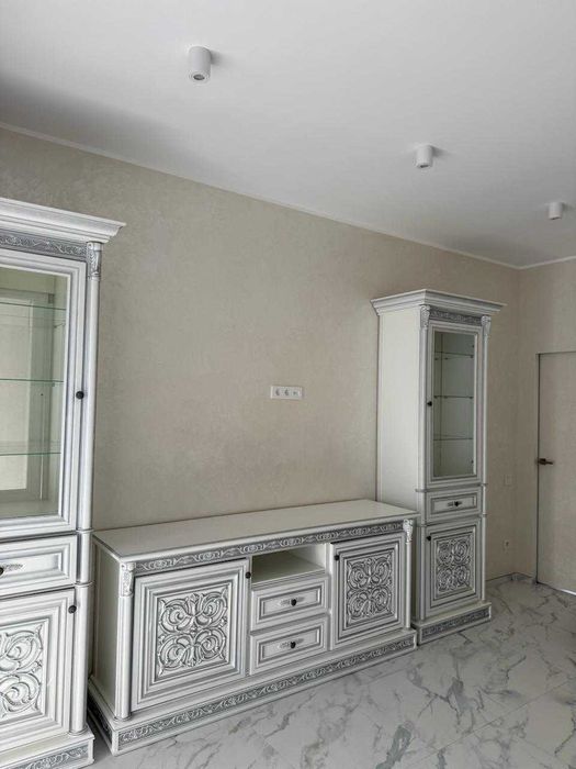 Продам чудовий котедж біля Покровського собору