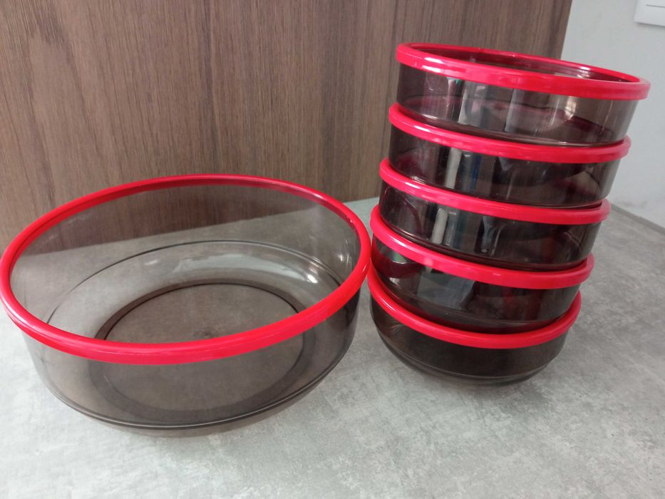 Plastikowe miseczki 6 sztuk