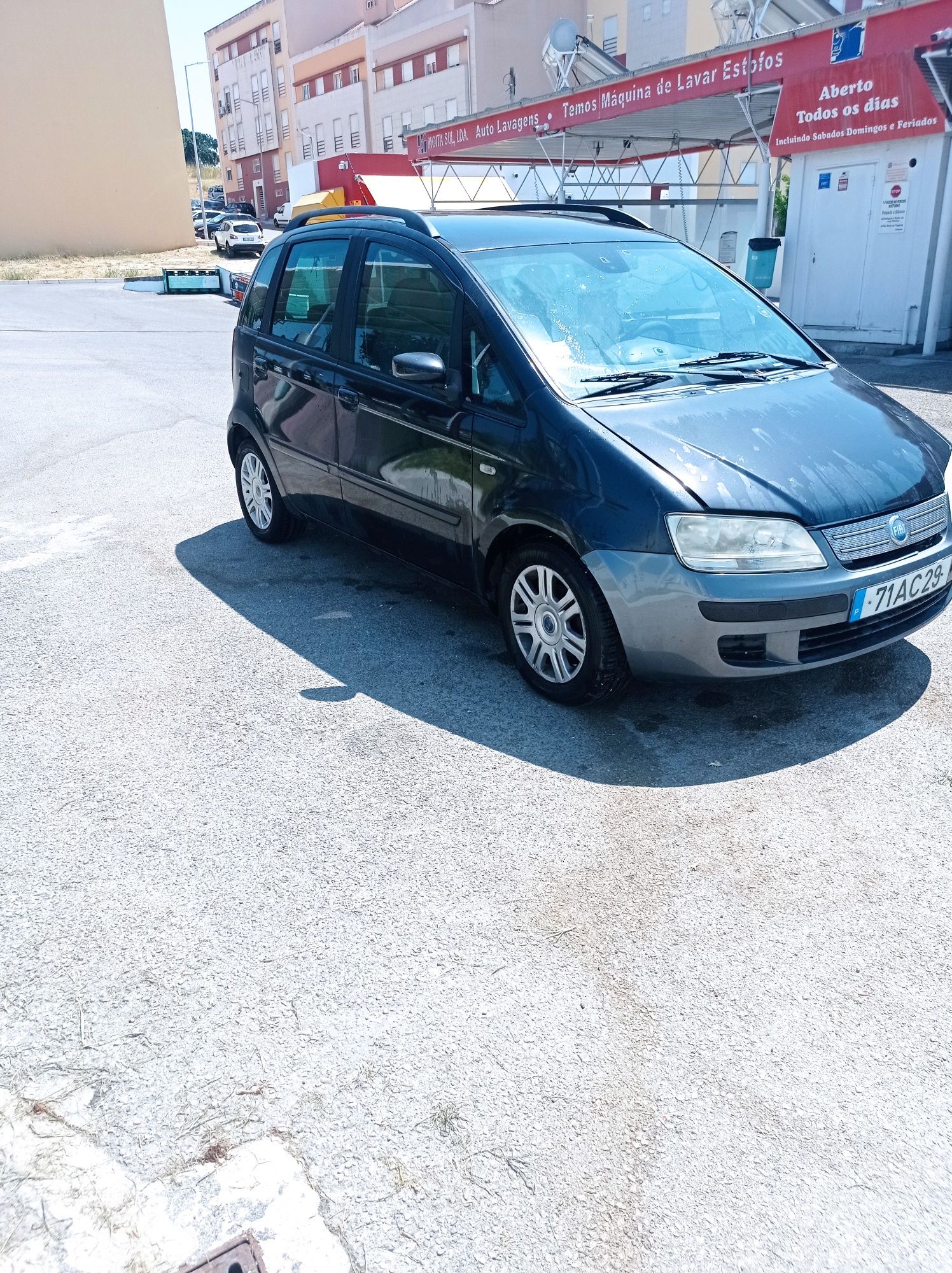Vendo ou troco Fiat idea 05 diesel