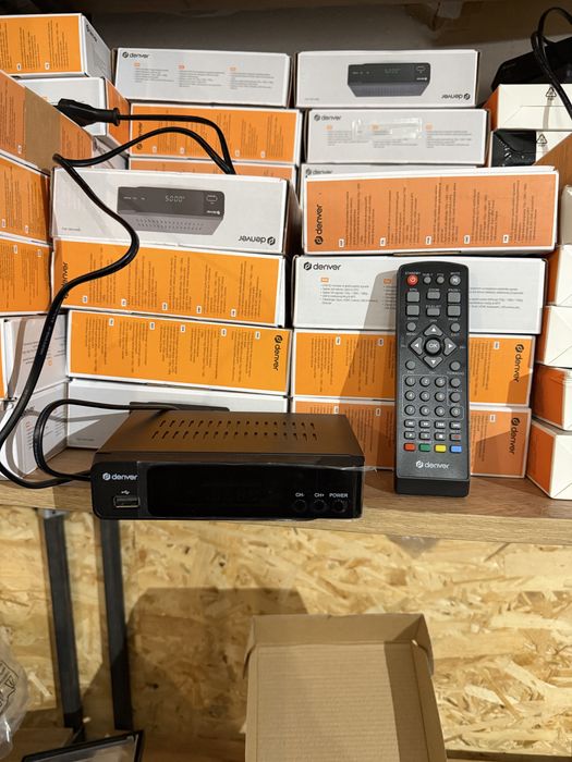 Супутниковий ресівер  спутниковый тюнер denver full hd dvb-s2