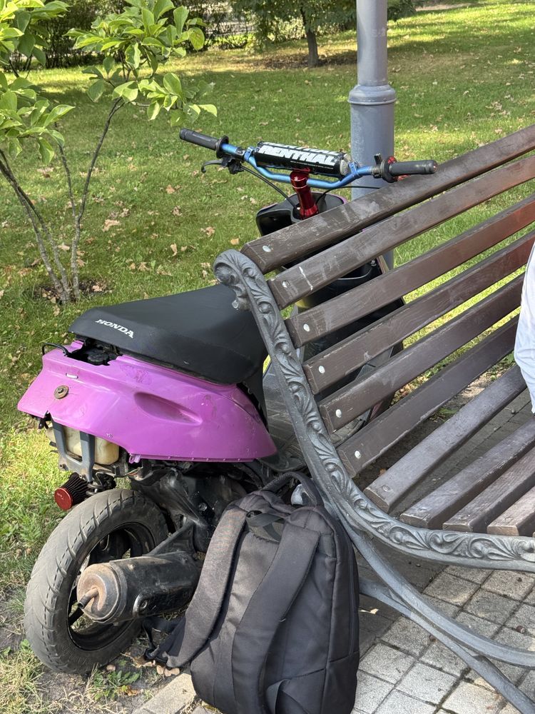 Honda Dio 27, під стант