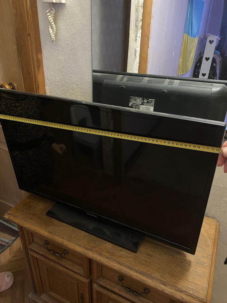 Телевізор Panasonic tx-32cw304 lcd tv