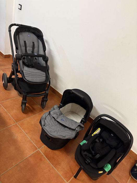 Conjunto Carrinho Chicco i-Size