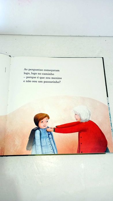 A Avó e a Escola - Pasta Mágica Literatura