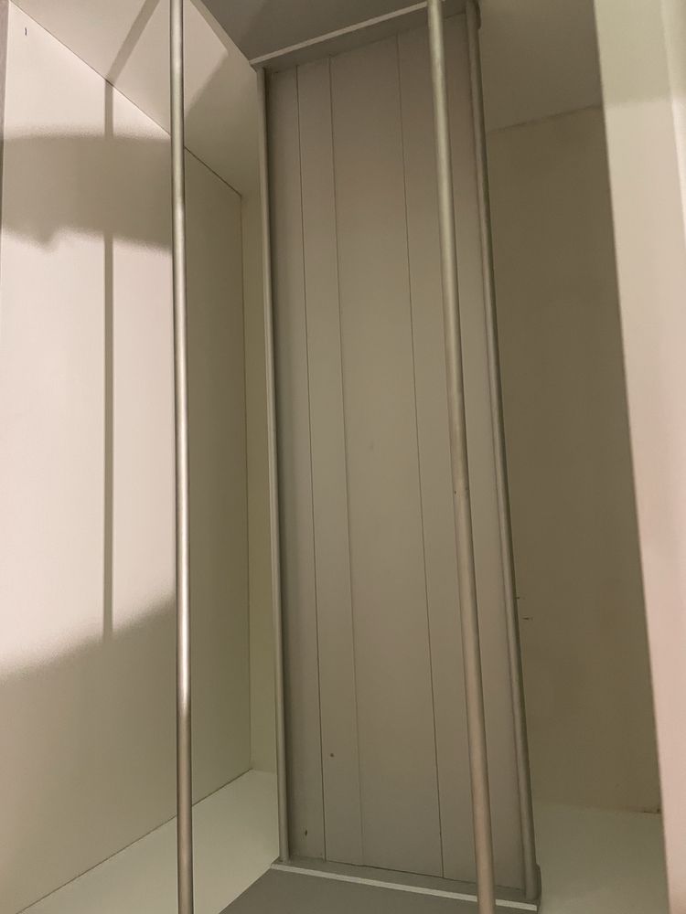 Szafka Ikea stojąca i powieszona