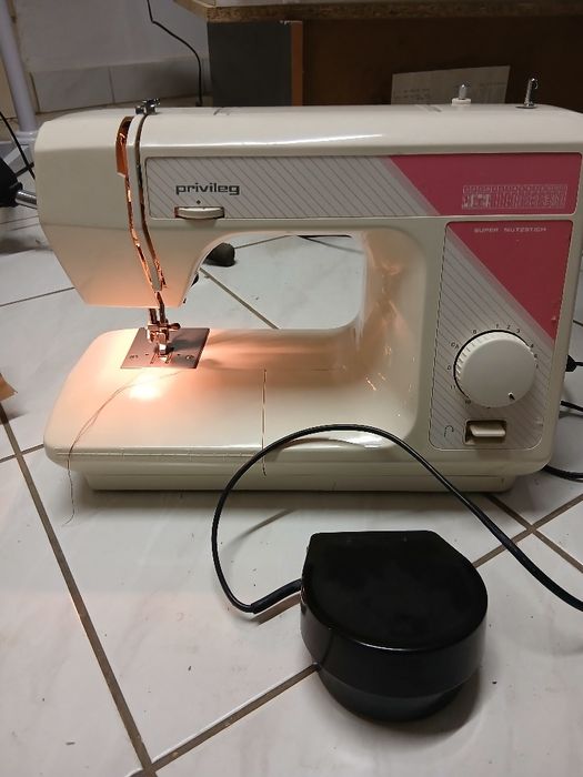 Maszyna do szycia Privileg 5010