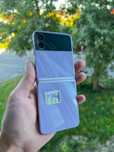 Телефон Samsung GALAXY Z FLIP3  8/128gb
