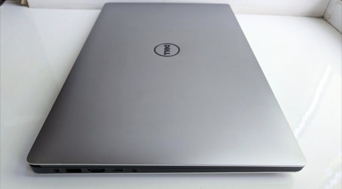 Ноутбук Dell Precision 5520 Core i5 nVidia M1200 8-32/256-1Tb SSD m.2