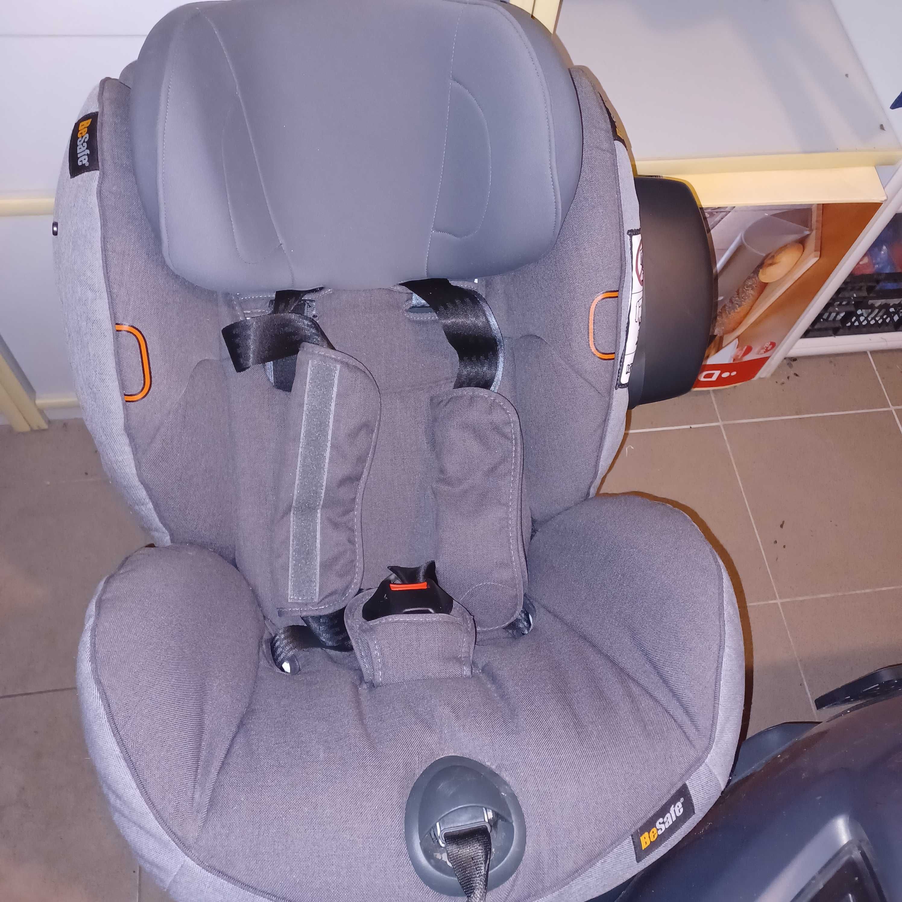 Fotelik samochodowy iZi Plus ECE R44 04