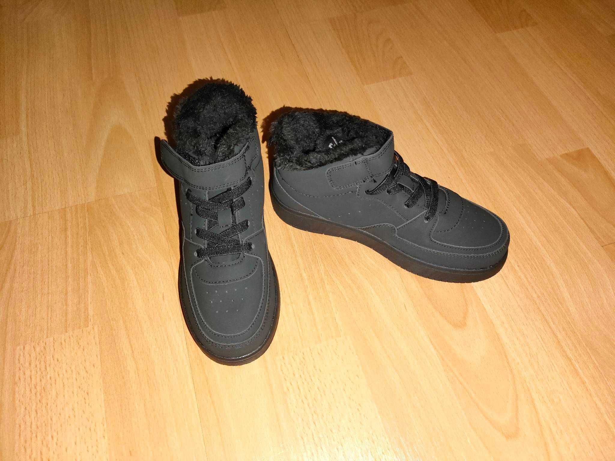 NOWE buty przejściowe 32, czarne H&M, futerko