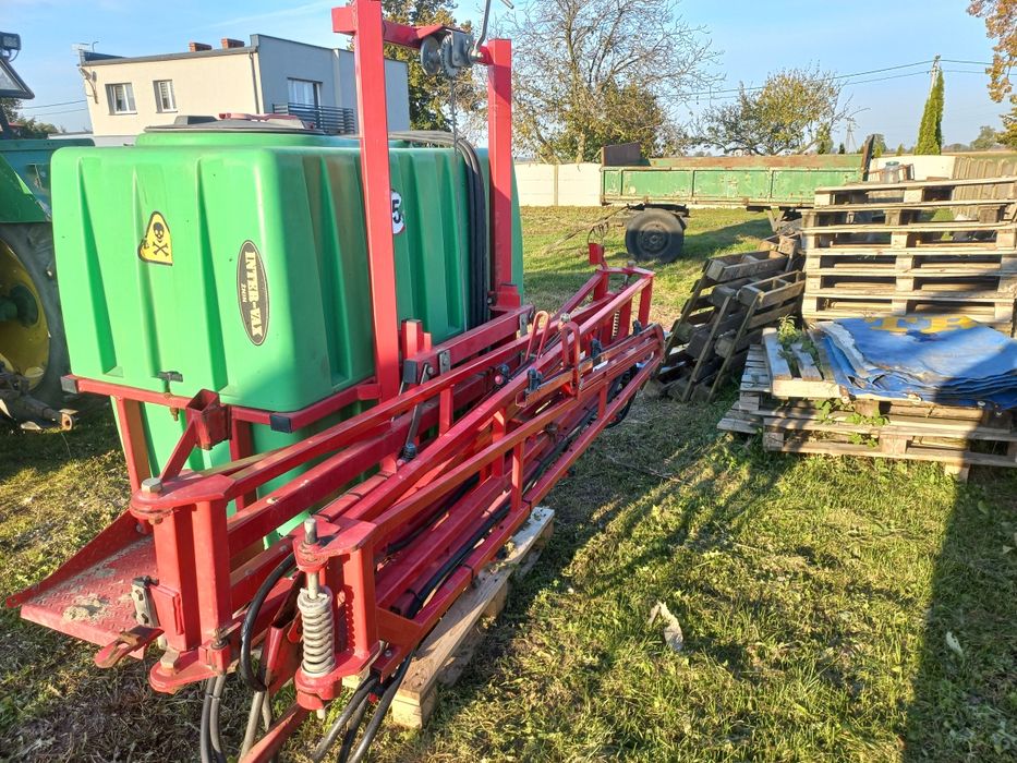 Opryskiwacz zawieszany 800 l