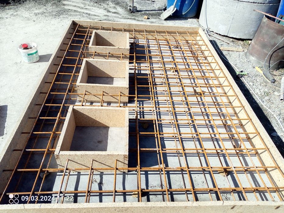 Pokrywy betonowe , dekle na studnie,szamba