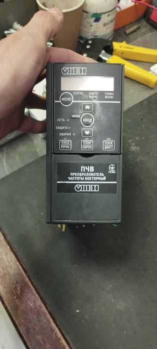 Перетворювач частоти векторний