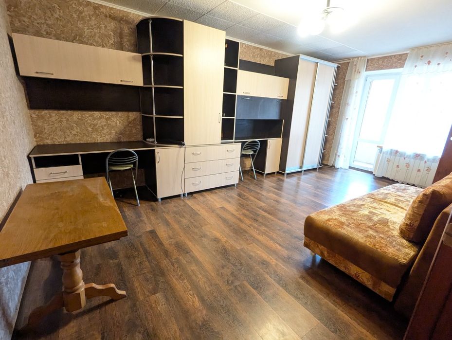 Оренда 1к квартира вул. Відінська