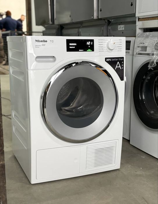 Сушильна машина Miele TWF 505 WP