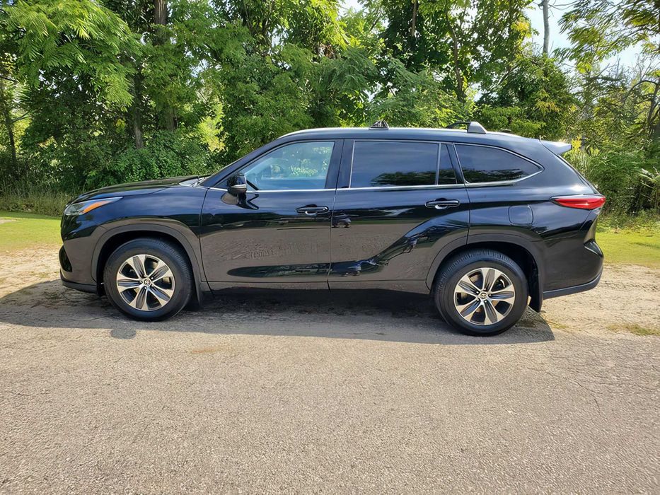 Toyota Highlander      2021