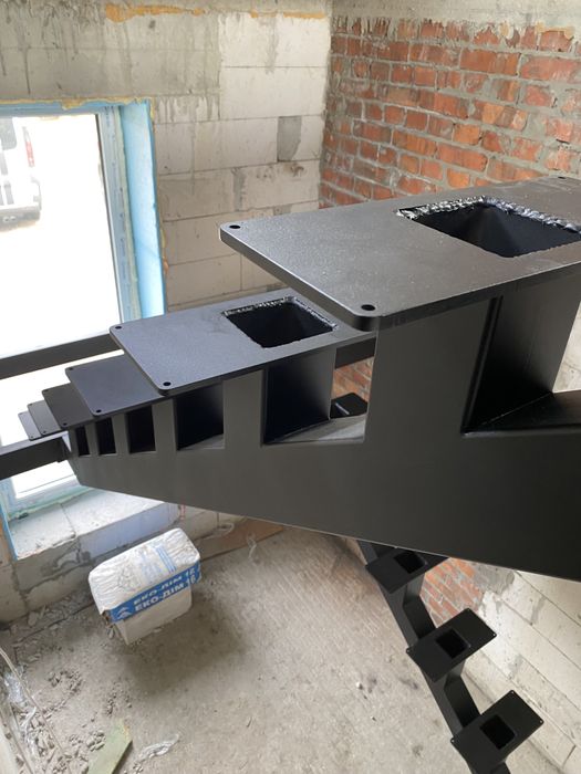 Сходи, перила , балкони