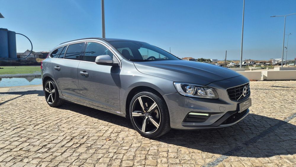 Volvo V60 2.0 D2 R-Design Momentum