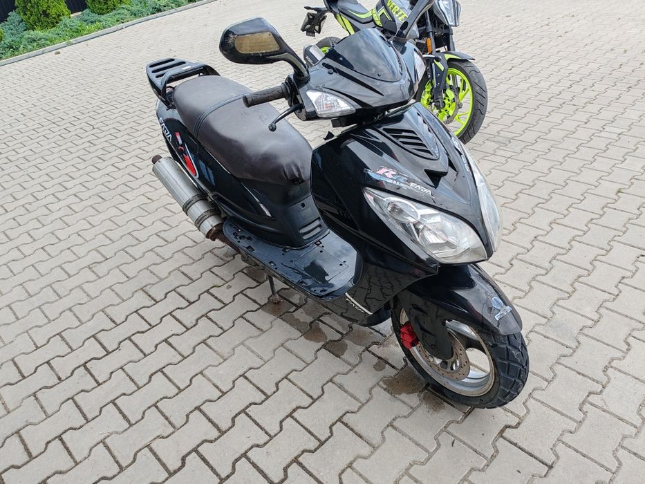 Fada 150 куб Скутер