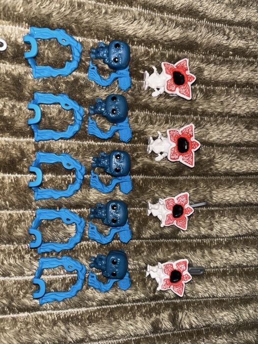 Фігурки кіндер Stranger things