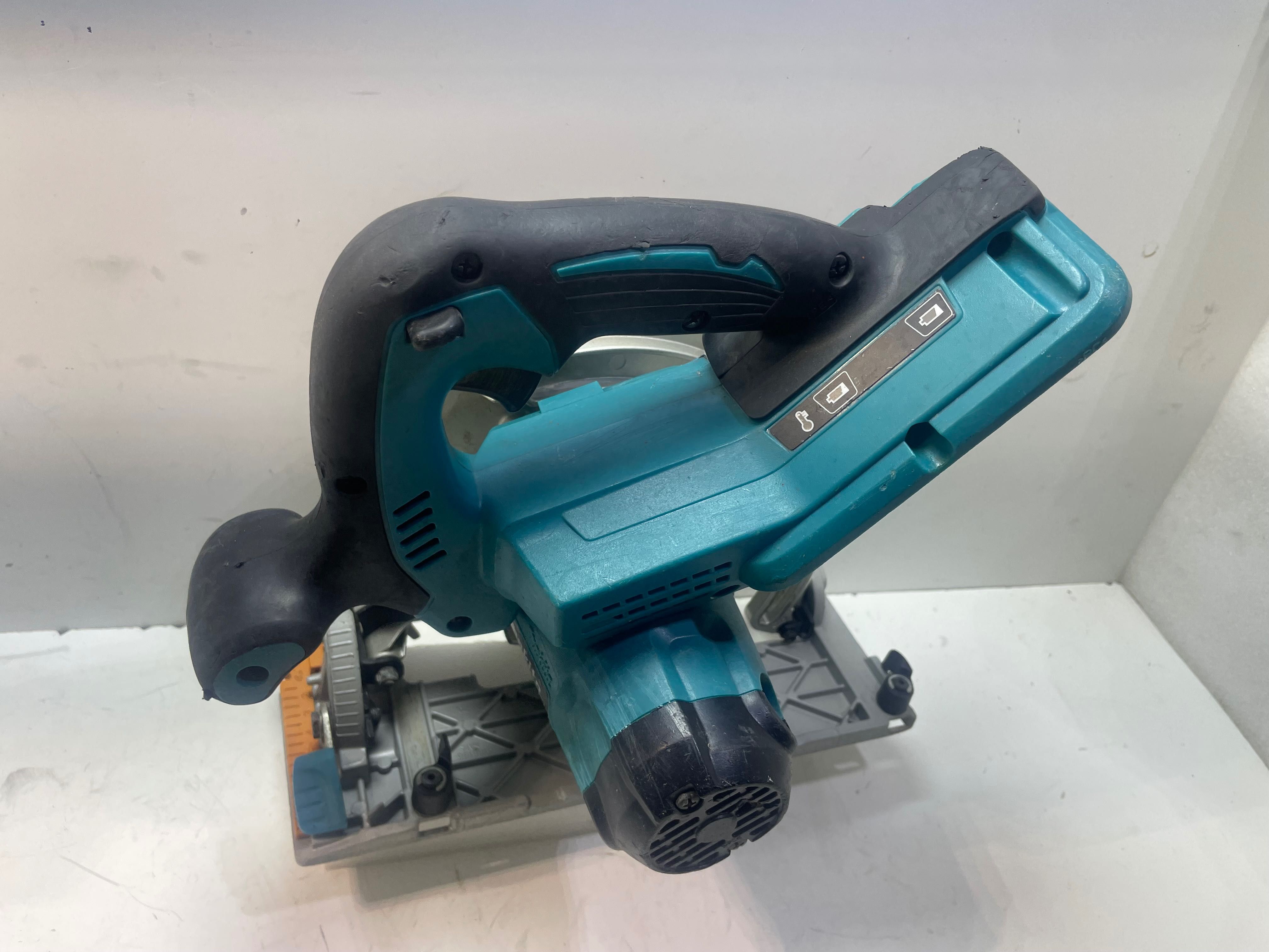 Makita DHS710/дискова пила по дереву макіта на два акб(36в)