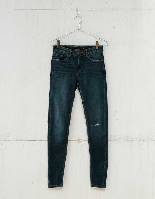 BERSHKA jeans rurki SKINY przecierane DZIURY 36 S