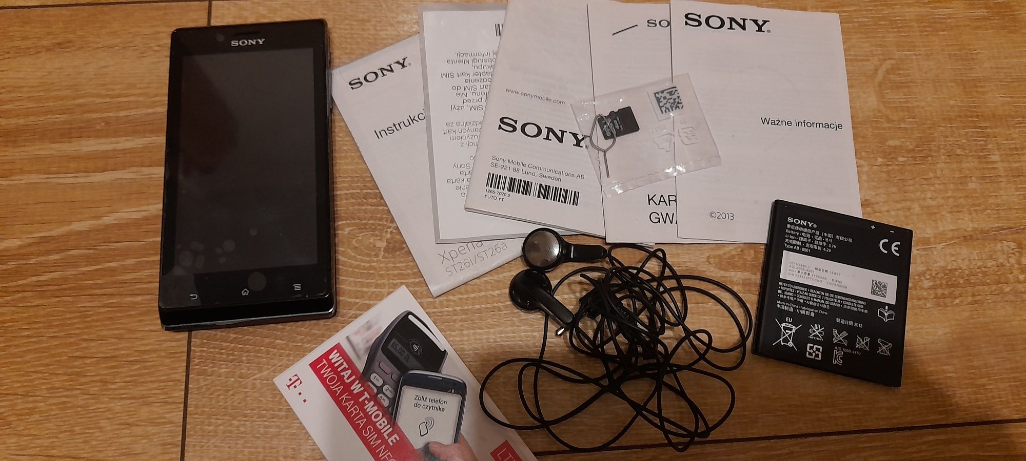 Telefon SONY Xperia ST26I