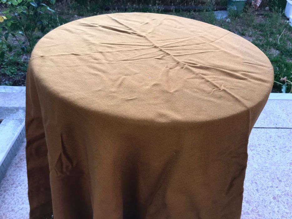 Camilha + toalha dourada para a medida / cómoda escrivaninha