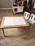 Stół ikea flisat plis dwa krzesła dla dzieci