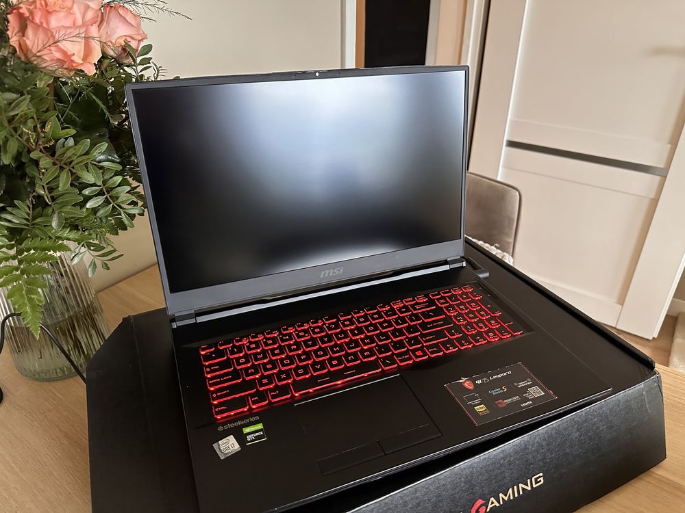 Latop MSI GL75 Leopard 10SDR-260XPL