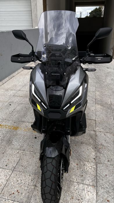 Honda X-Adv 2024 como nova