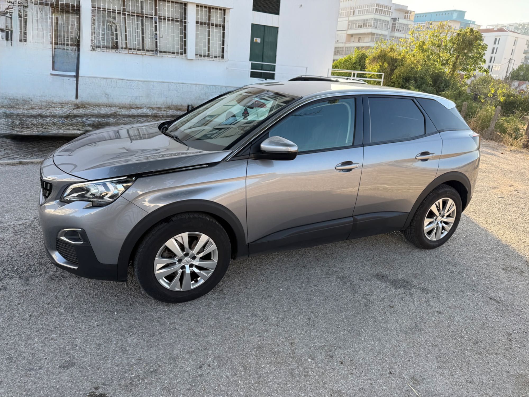 Peugeot 3008 1.2 PureTech | 2019 | Gasolina | Quase Novo com Garantia
