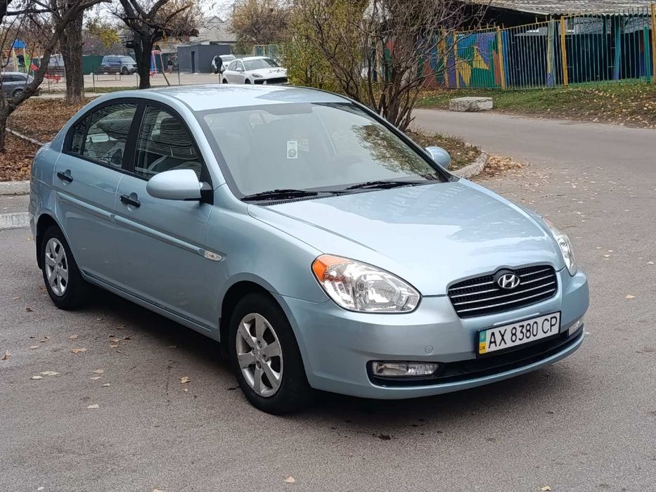 Hyundai Accent c оригинальным пробегом 100 т.км в хорошем состоянии