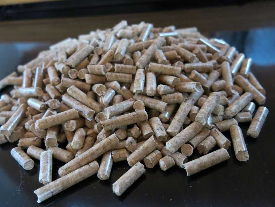 Pellet pelet certyfikat ENPlus A1, jasny, 5kWh/kg