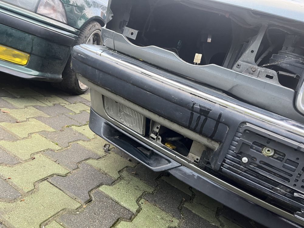 Zderzak przod BMW E32 dokladka V8