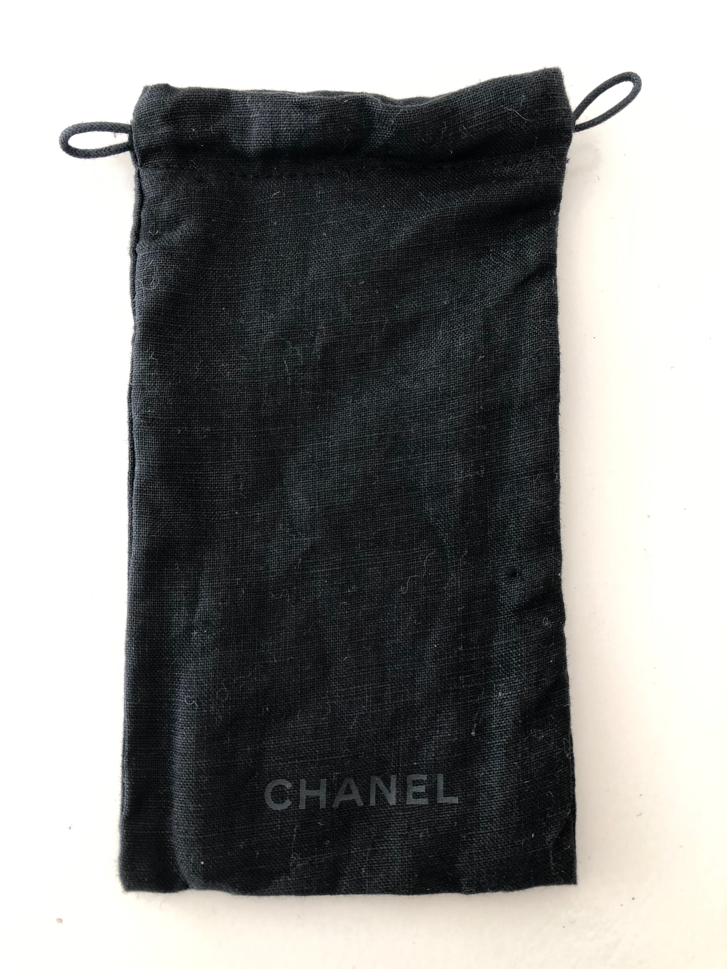 Bolsa para óculos Chanel