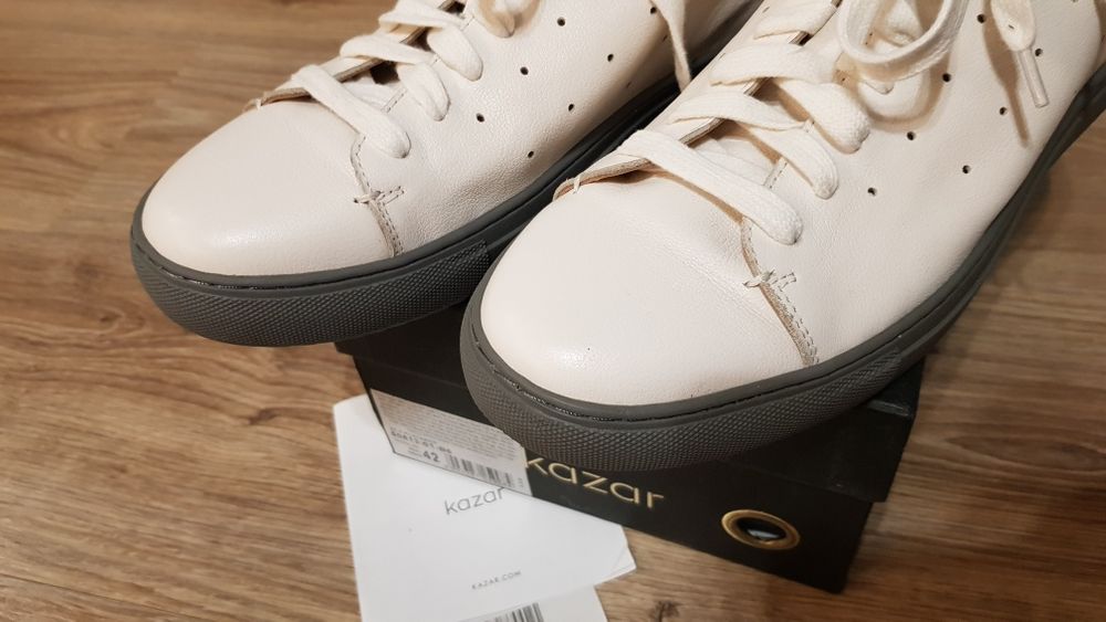 Sneackers KAZAR białe roz. 42! "NOWE"