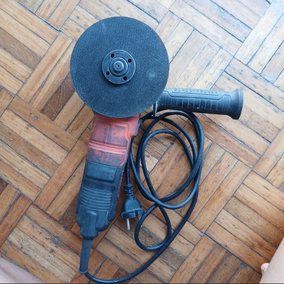 Rebarbadora BLACK DECKER