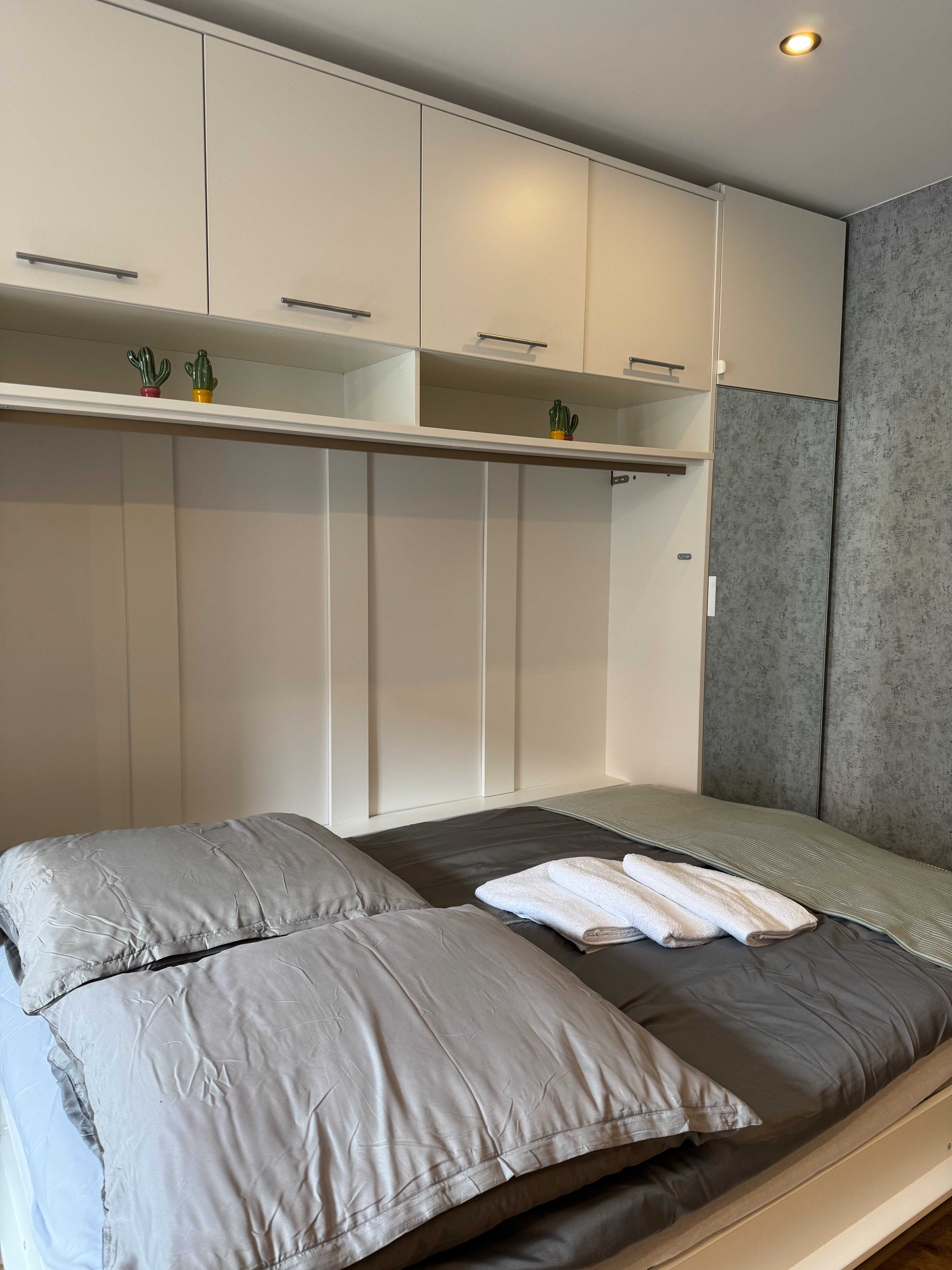 NOWY 2 osobowy przepiękny apartament w centrum Katowic!! (1z4)