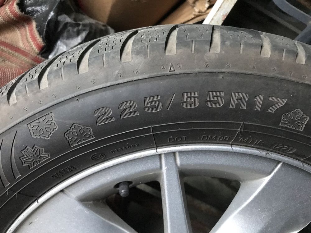 Продаю диски Рено R17 с резиной