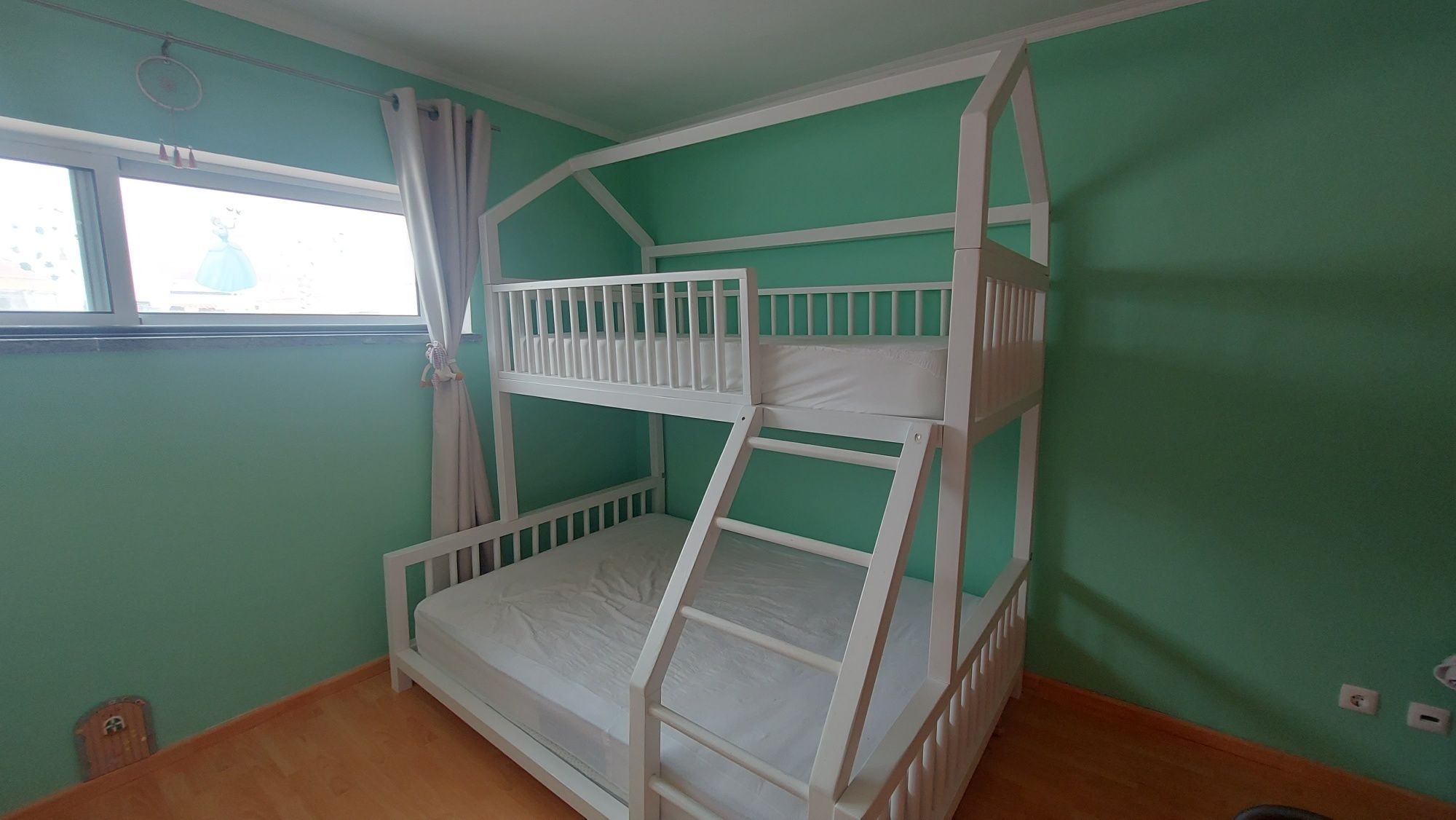 Beliche ou camas montessori
