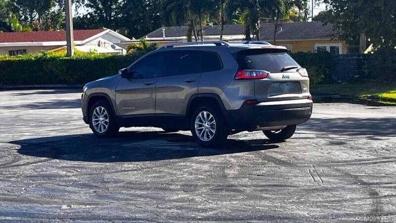 2021 Jeep Cherokee Latitude