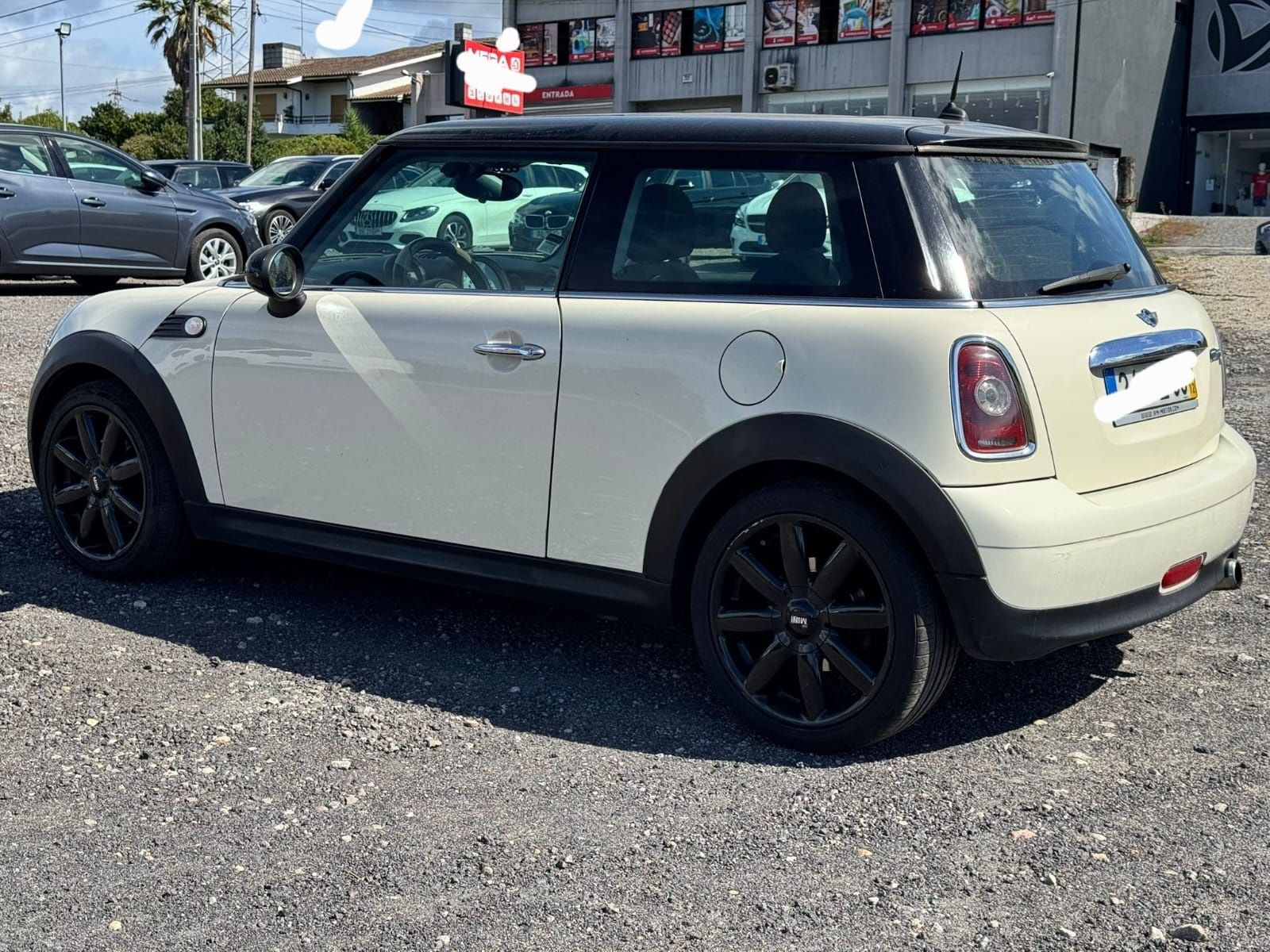 Mini Cooper D 1.6 110cv