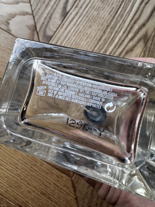 Flakon po perfumach 200 ml pusty