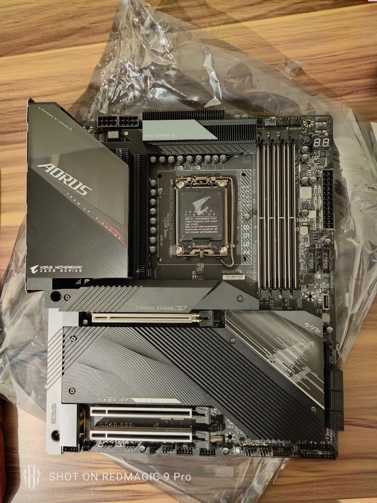 Z690 Aorus master ddr5