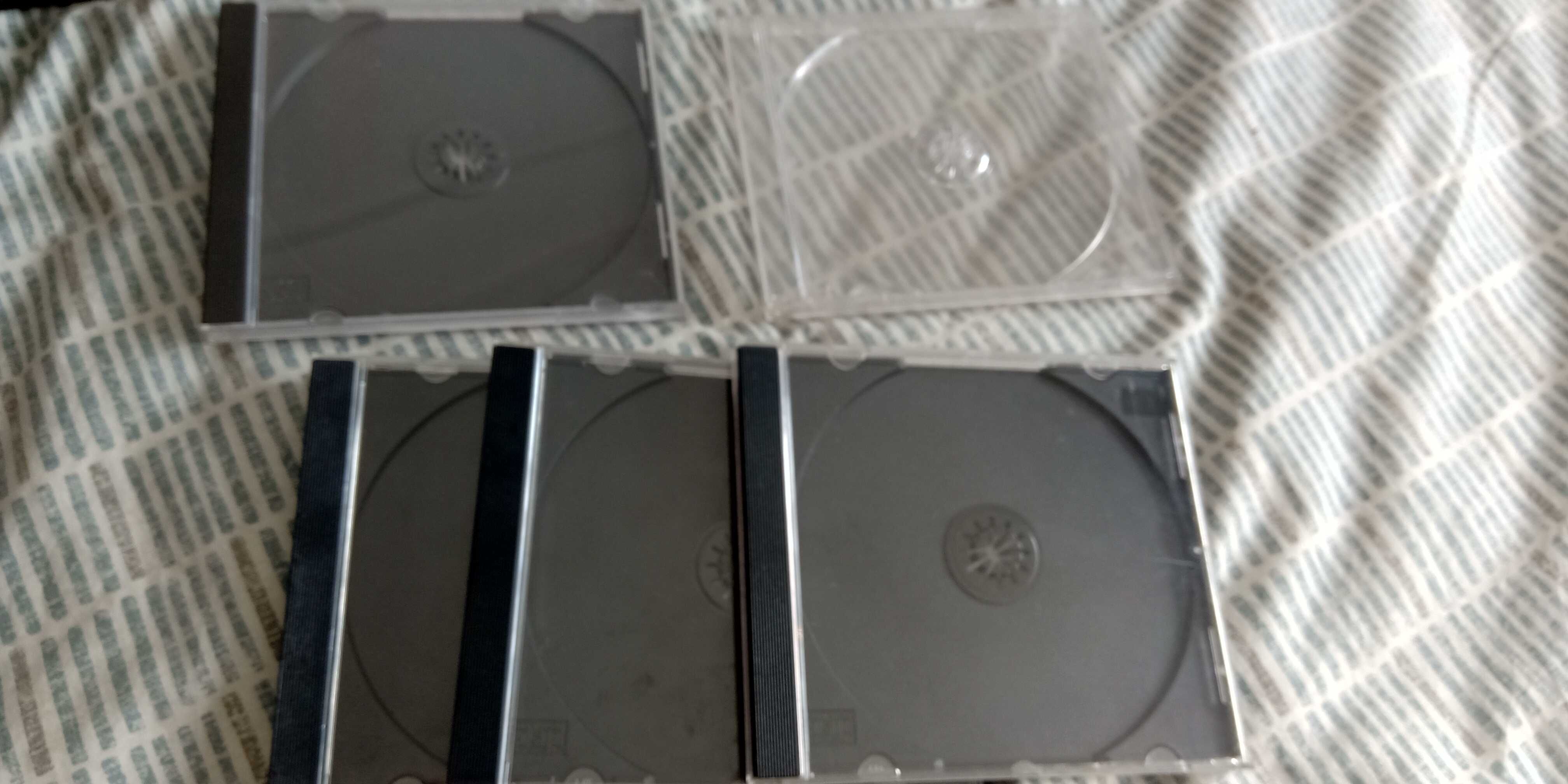 Caixas CD usadas