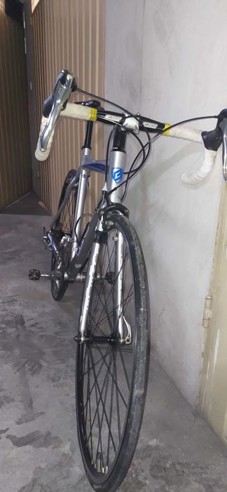 Berg Fuego 8.5 quase nova