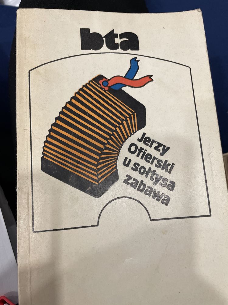 Sprzedam książkę U sołtysa zabawa Jerzy Oficerski